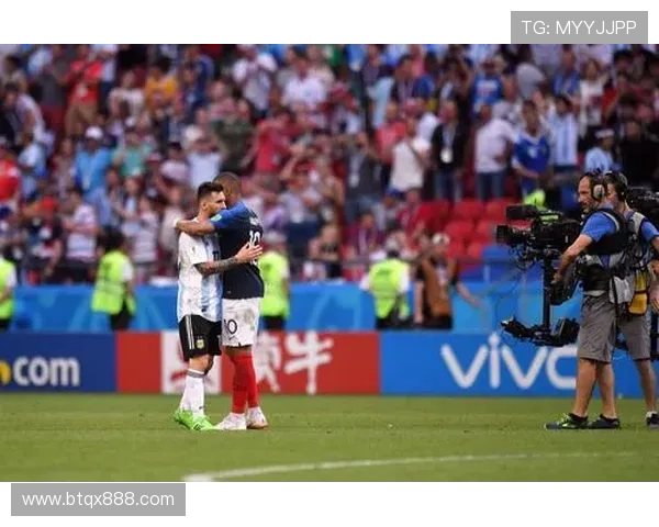 激情对决点燃赛场巅峰之夜聚焦WTT世界杯决赛荣耀时刻全球瞩目