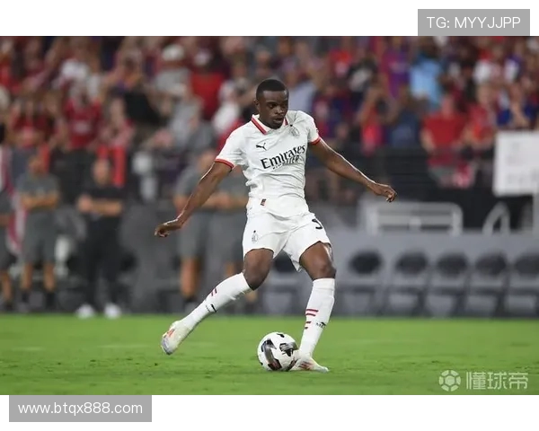 尤文图斯计划免签伯恩茅斯后卫塞内西并续约卡卢卢，加蒂或将离队